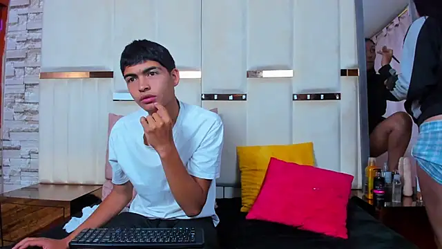 Snapshot of ClioandDemeteer chatting on 09/16/25, 03:40 ClioandDemeteer online show from 09/16/25, 03:40