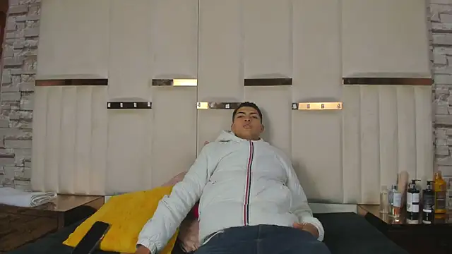 Snapshot of ClioandDemeteer chatting on 09/27/25, 03:44 ClioandDemeteer online show from 09/27/25, 03:44