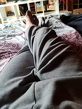 Snapshot of Horny_mummy chatting on 11/09/25, 11:08 Horny mummy online show from 11/09/25, 11:08