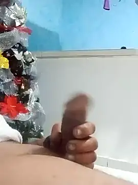 Snapshot of Srsexy18cm chatting on 11/16/25, 12:00 Srsexy18cm online show from 11/16/25, 12:00