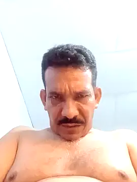 Snapshot of Srsexy18cm chatting on 11/27/25, 01:07 Srsexy18cm online show from 11/27/25, 01:07