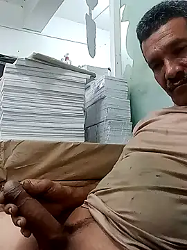 Snapshot of Srsexy18cm chatting on 02/03/26, 07:02 Srsexy18cm online show from 02/03/26, 07:02