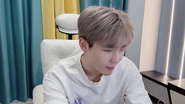 xiaoyang5200 online show from 02/08/26, 05:49