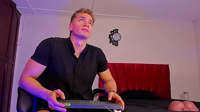 paull george online show from 09/22/25, 01:46