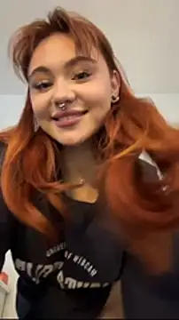 Snapshot of LunaMillie chatting on 01/11/26, 11:37 LunaMillie online show from 01/11/26, 11:37