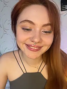 Snapshot of LunaMillie chatting on 02/24/26, 09:29 LunaMillie online show from 02/24/26, 09:29