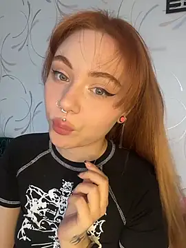 Snapshot of LunaMillie chatting on 03/16/26, 11:36 LunaMillie online show from 03/16/26, 11:36