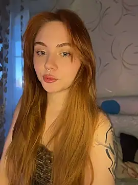 Snapshot of LunaMillie chatting on 04/14/26, 03:40 LunaMillie online show from 04/14/26, 03:40