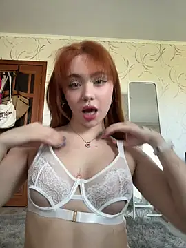 LunaMillie online show from 05/11/26, 10:21