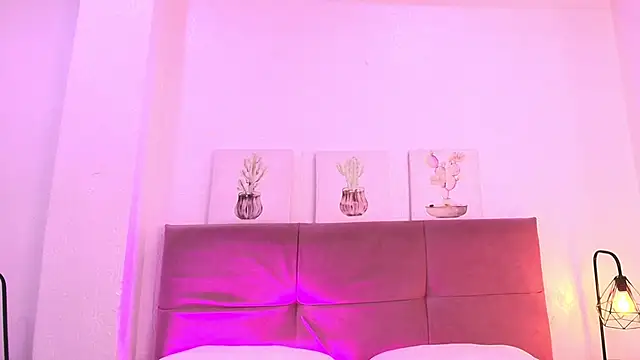 CamiilaGlow online show from 09/27/25, 12:32