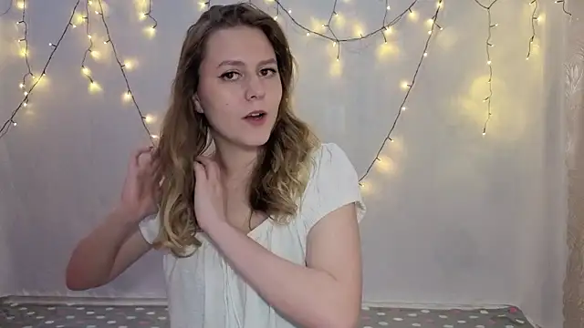 Snapshot of ShyMistery chatting on 12/20/25, 05:31 ShyMistery online show from 12/20/25, 05:31