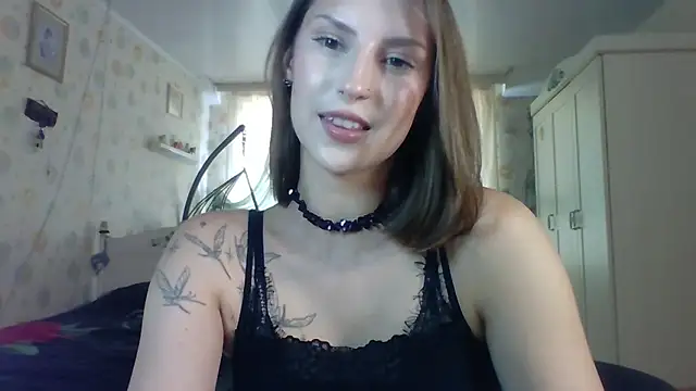 RuxaShade online show from 10/07/25, 11:18