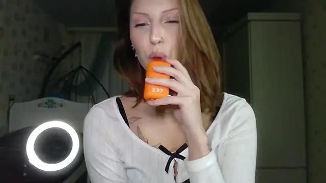 RuxaShade online show from 11/27/25, 12:18