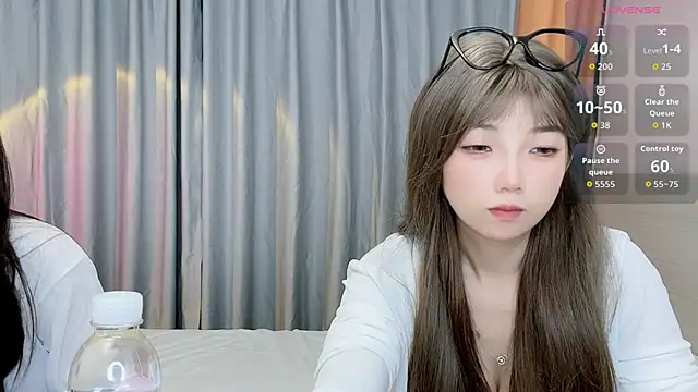 Snapshot of Janisa__PZ chatting on 10/16/25, 11:44 Janisa PZ online show from 10/16/25, 11:44