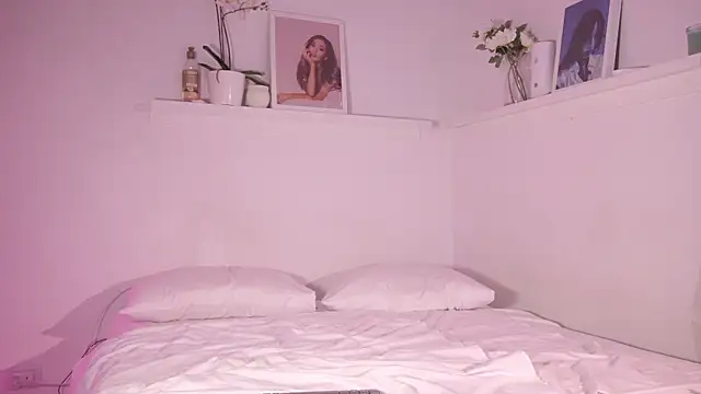 sweettener  online show from 10/21/25, 11:44