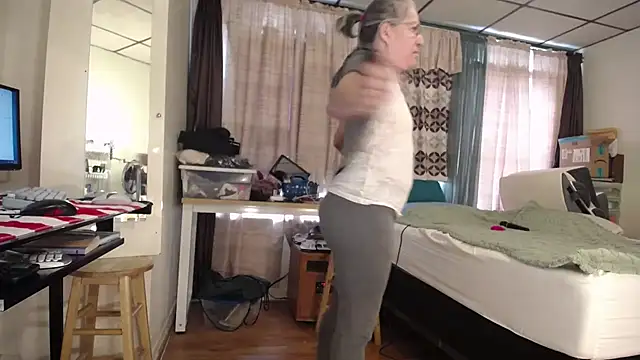 ANALTRAINING4U2 online show from 02/19/25, 04:00