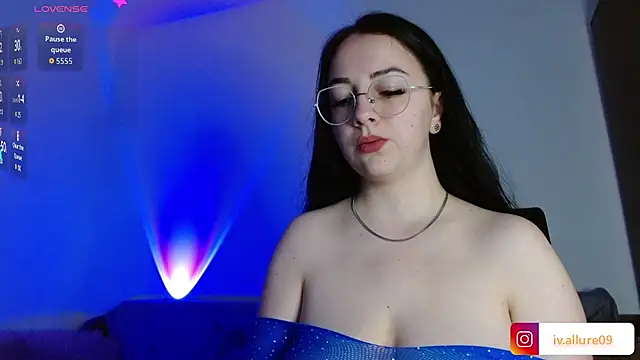 Snapshot of IvyClouds chatting on 03/27/26, 05:24 IvyClouds online show from 03/27/26, 05:24