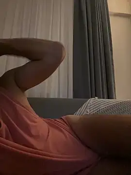 Snapshot of scarpion221017 chatting on 09/10/25, 10:21 scarpion221017 online show from 09/10/25, 10:21