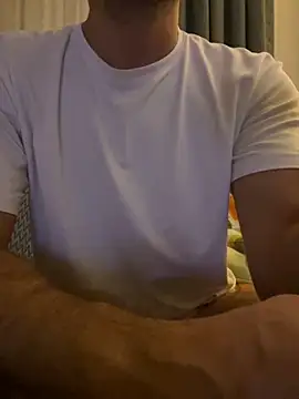 Snapshot of scarpion221017 chatting on 10/22/25, 08:52 scarpion221017 online show from 10/22/25, 08:52