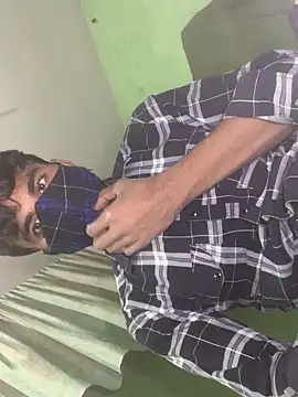 uniquesexyboy5689 online show from 11/04/25, 01:54