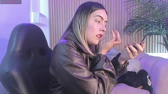 Jenny Wolridge  online show from 11/12/25, 07:13