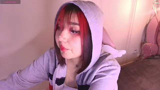 sophiievv online show from 10/01/25, 07:20