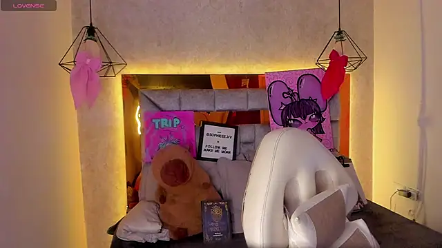 sophiievv online show from 12/02/25, 07:09