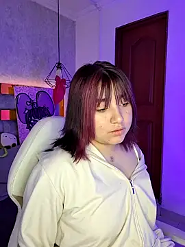 sophiievv online show from 12/17/25, 06:58