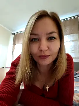 Snapshot of VeroLoverx chatting on 10/05/25, 08:45 VeroLoverx online show from 10/05/25, 08:45