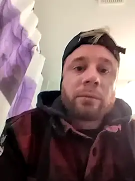 Chffbhf online show from 10/21/25, 06:58