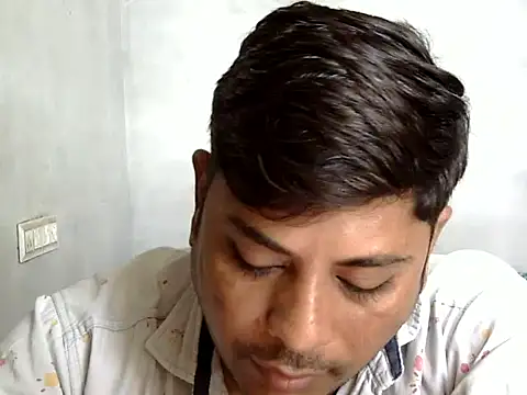 Snapshot of Ajmersingh335512 chatting on 10/08/25, 05:16 Ajmersingh335512 online show from 10/08/25, 05:16