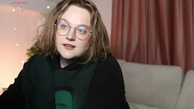 Alissa S online show from 03/18/25, 02:26