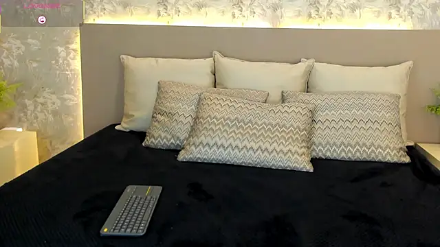 MilaGrace1 online show from 09/30/25, 10:20