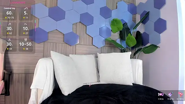 MilaGrace1 online show from 11/08/25, 09:31