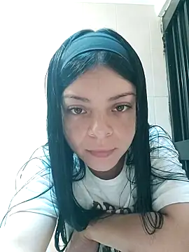 LunaJacobs online show from 10/21/25, 04:41