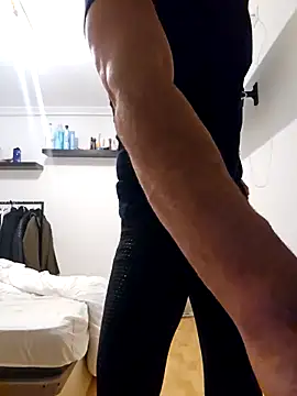 Snapshot of Latinfogoso84 chatting on 11/14/25, 09:02 Latinfogoso84 online show from 11/14/25, 09:02