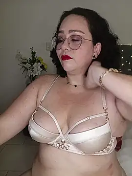 Snapshot of AnastaciaBlues chatting on 04/13/26, 04:29 AnastaciaBlues online show from 04/13/26, 04:29