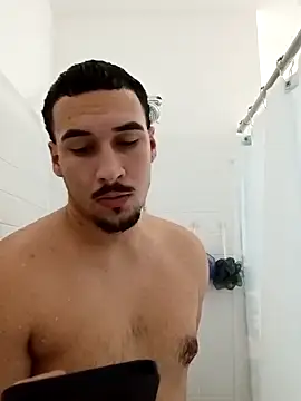 Jadriel23 online show from 10/10/25, 05:01