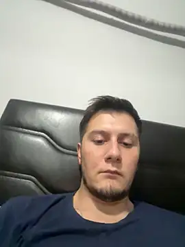 Snapshot of bogerkek chatting on 10/23/25, 08:18 bogerkek online show from 10/23/25, 08:18