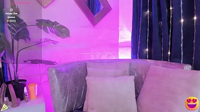 Snapshot of _valeria_saenz_ chatting on 03/11/26, 02:50 valeria saenz online show from 03/11/26, 02:50