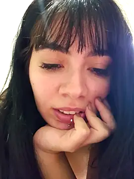 ingridequinti online show from 10/16/25, 02:56