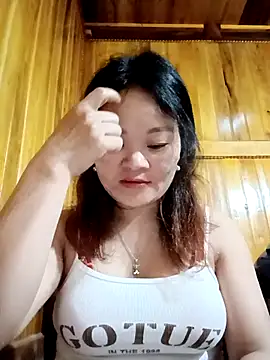 Snapshot of ctm-cute chatting on 05/03/26, 12:05 ctm-cute online show from 05/03/26, 12:05
