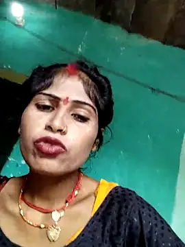 Snapshot of Susila_ji chatting on 09/11/25, 06:35 Susila ji online show from 09/11/25, 06:35