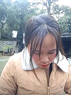 Snapshot of ALIENHR38 chatting on 01/16/26, 01:20 ALIENHR38 online show from 01/16/26, 01:20