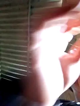 Snapshot of ALIENHR38 chatting on 03/08/26, 02:04 ALIENHR38 online show from 03/08/26, 02:04