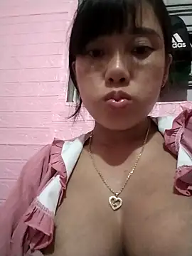 Snapshot of soope-00 chatting on 09/29/25, 03:39 soope-00 online show from 09/29/25, 03:39