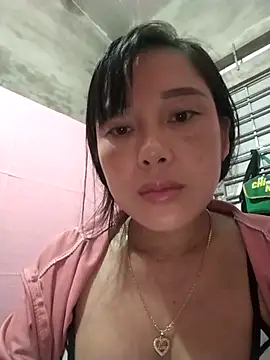 Snapshot of soope-00 chatting on 10/01/25, 12:55 soope-00 online show from 10/01/25, 12:55