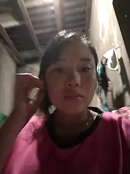 Snapshot of soope-00 chatting on 10/12/25, 10:42 soope-00 online show from 10/12/25, 10:42