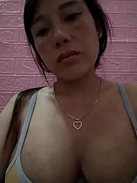 Snapshot of soope-00 chatting on 10/16/25, 12:39 soope-00 online show from 10/16/25, 12:39