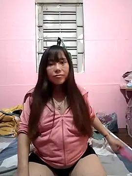 Snapshot of soope-00 chatting on 10/19/25, 02:34 soope-00 online show from 10/19/25, 02:34